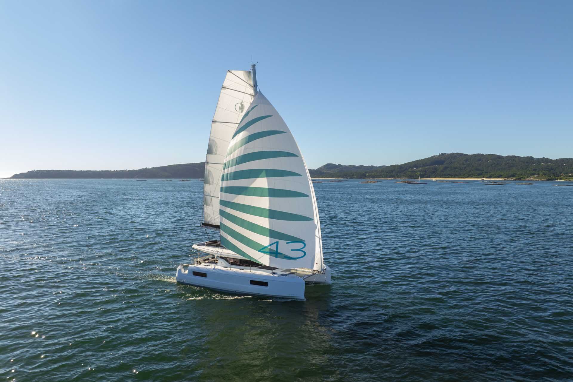 Lagoon 43 katamaran exterior